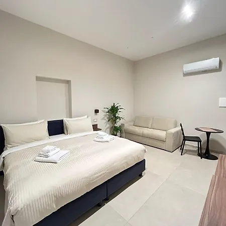 Palazzo Domini 3* Neapel